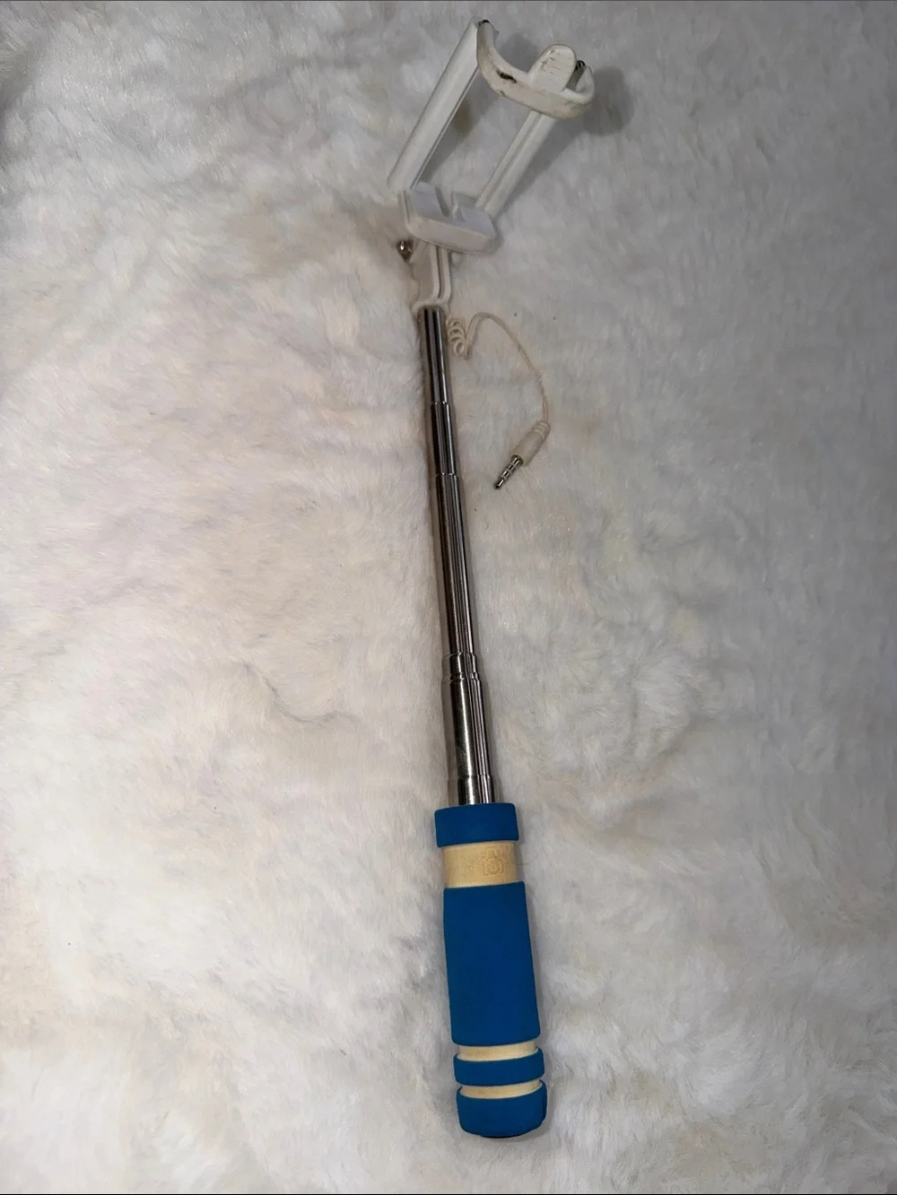 Blue Foam Handle Selfie Stick with Wired Shutter